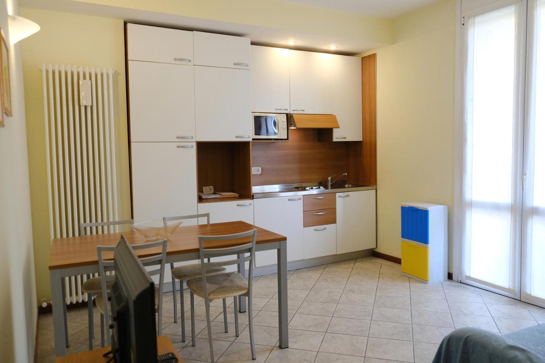 Residenza Carracci Aparthotel Bologna Exteriör bild