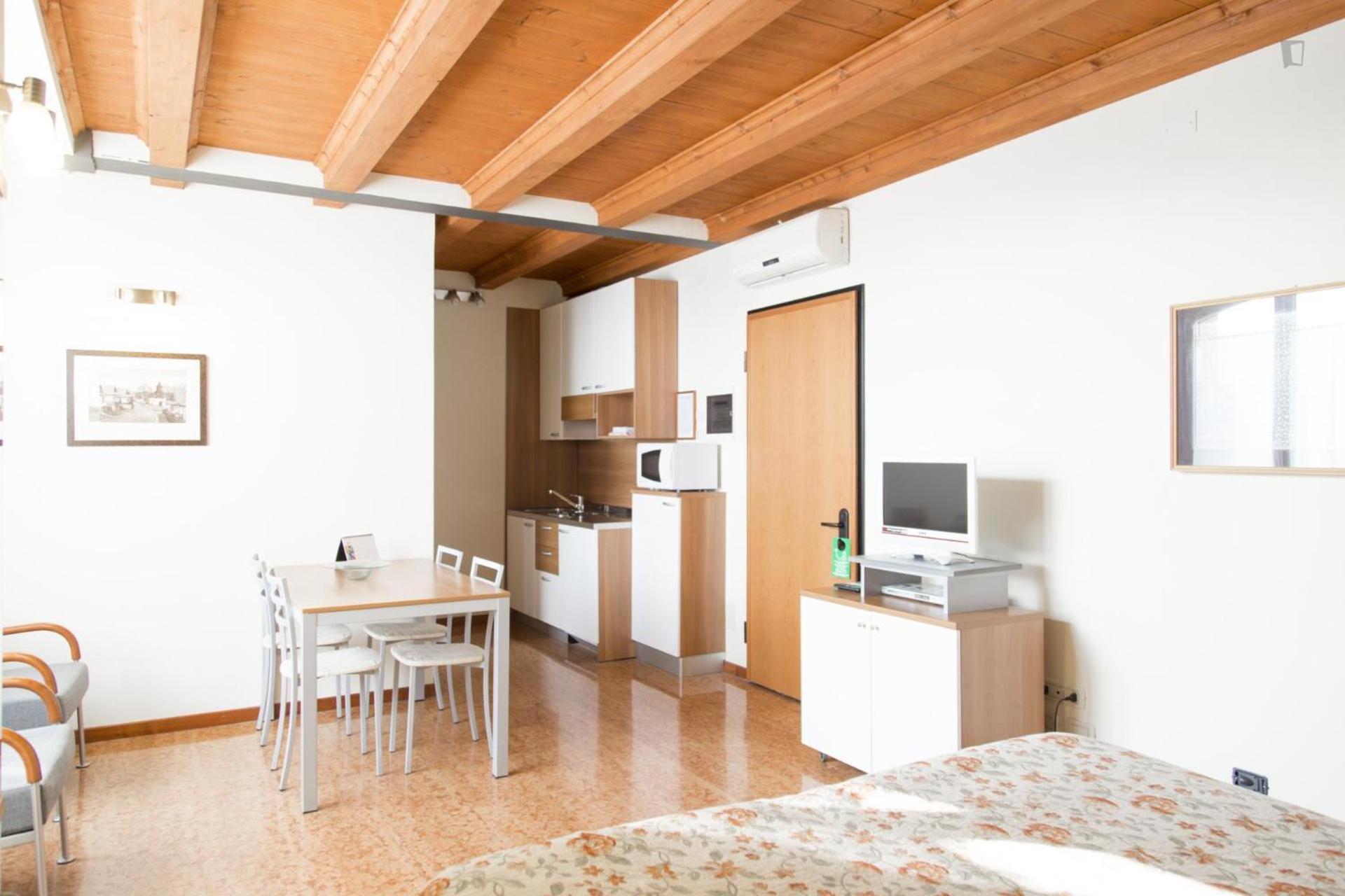 Residenza Carracci Aparthotel Bologna Exteriör bild